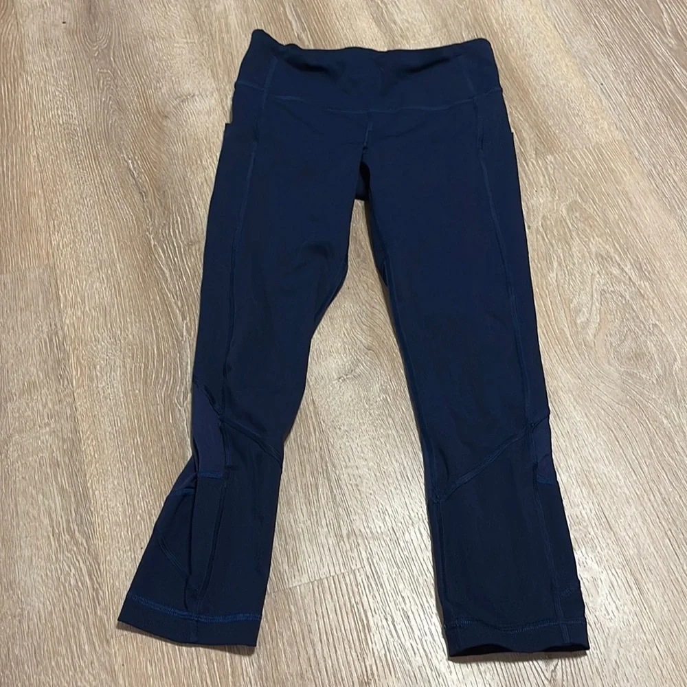 Lululemon Crop Leggings size 4 B3 - Picture 1 of 4